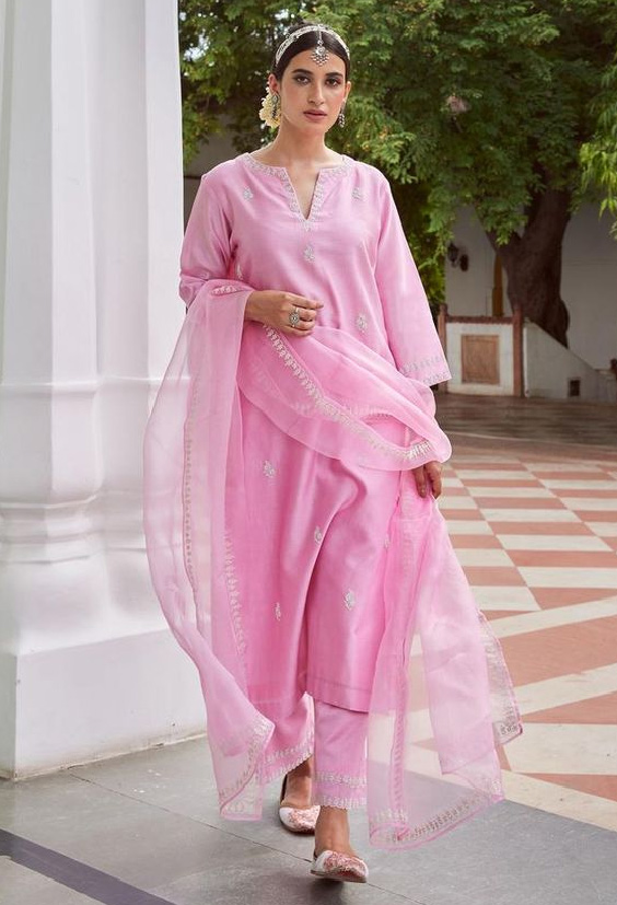 Embroidered Mohri Design