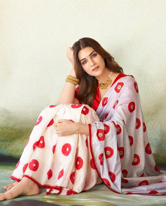 Kriti Sanon’s White And Red Saree