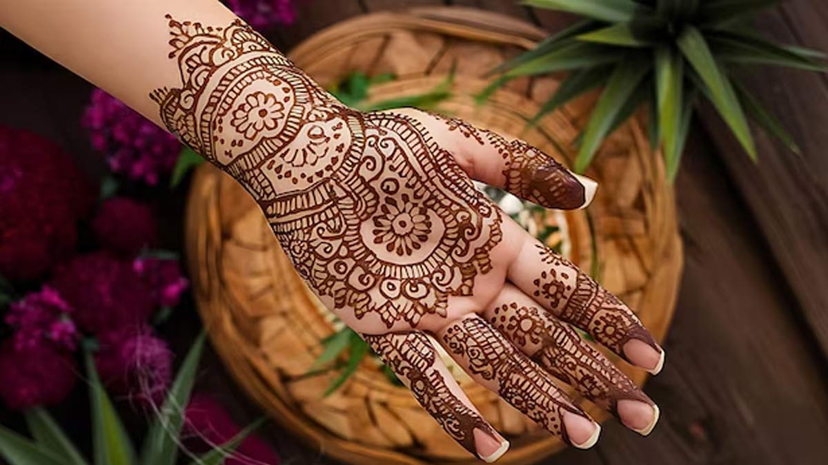 Most Useful Tips To Darken Mehndi