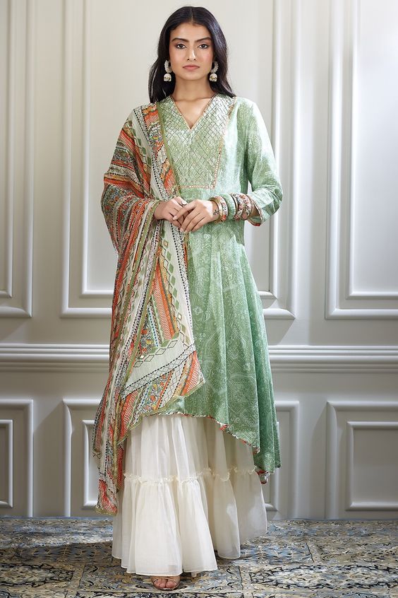 Multicoloured Contrast Dupatta With Green Suit