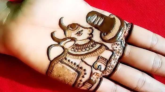 Nandi And Shivling Mehndi Design