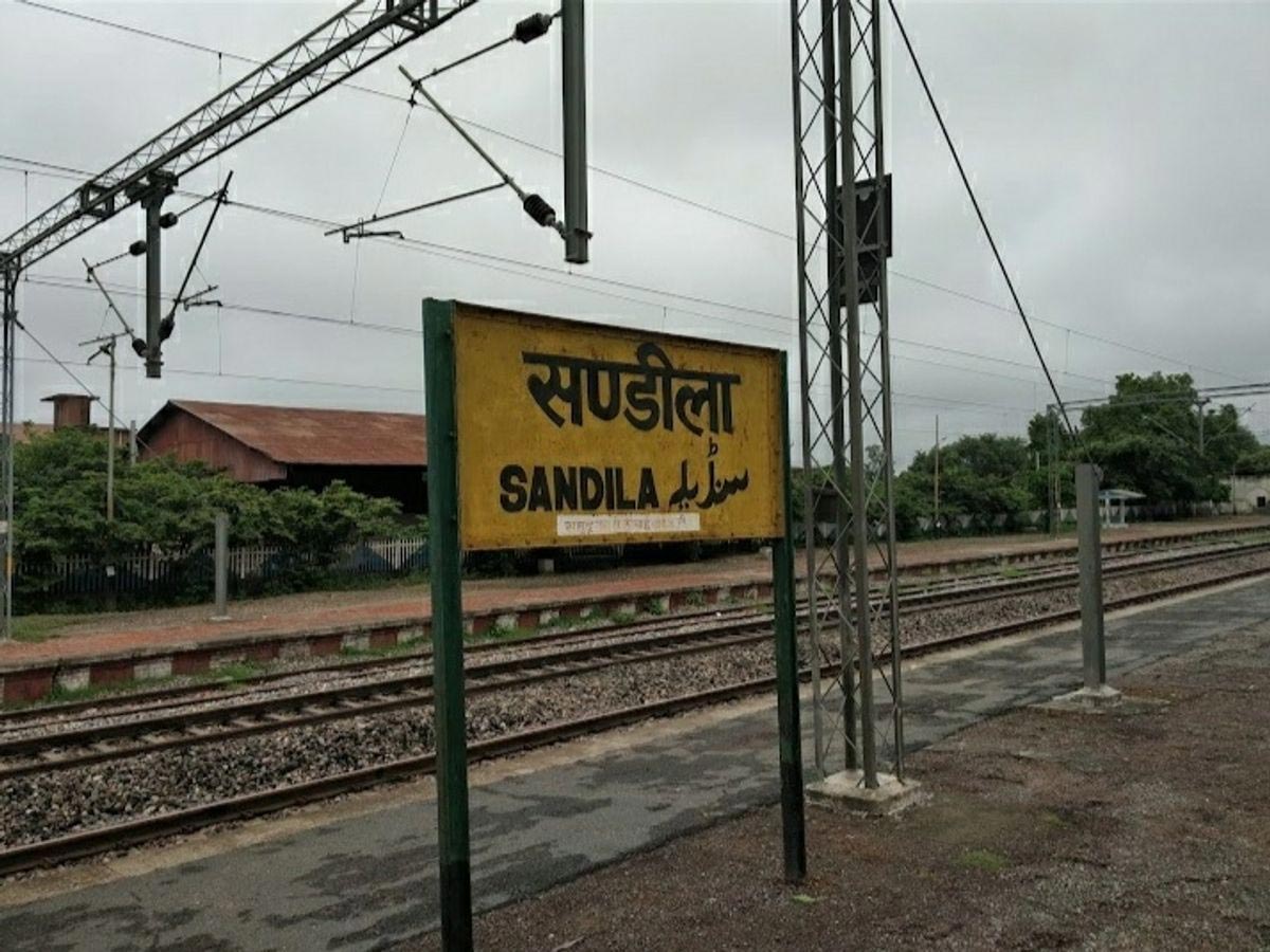 Sandila Station Story