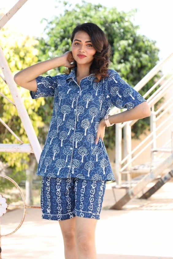 Short Cotton Night Suit
