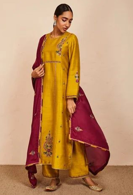 Single Intricate Mohri Design