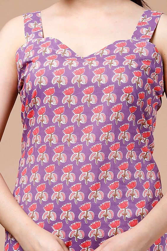 Sweetheart Neck Design