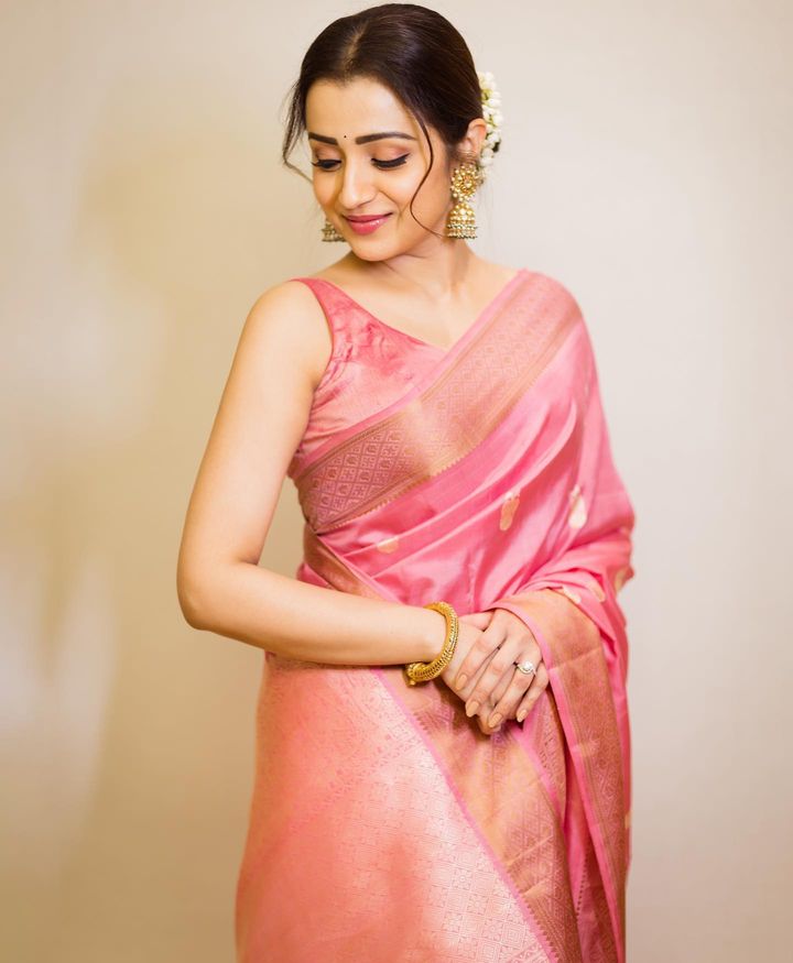 South-Indian Actress Trisha Krishnan's Blouse Designs To Bookmark For ...