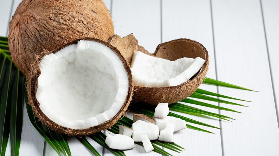 इस फल को प्लेन में ले जाना है सख्त मना, पकड़े गए तो भरना पड़ेगा