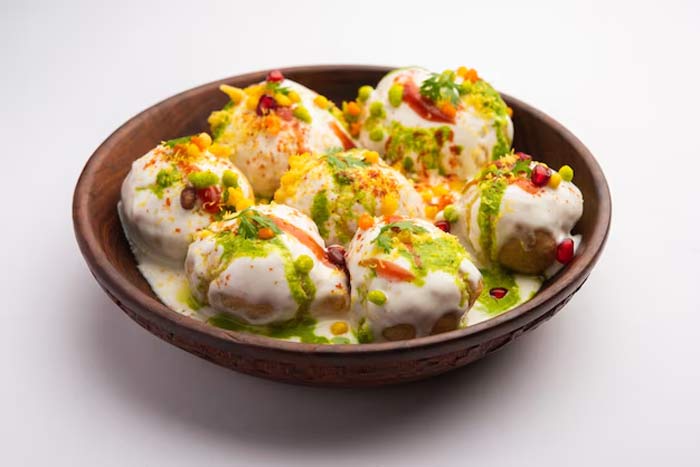 dahi puri in kashi chat bhandar