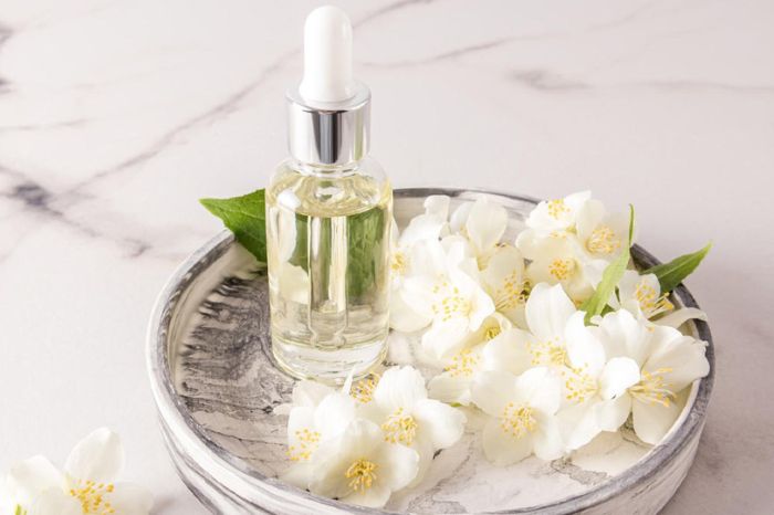 diy hair perfume for instant fragrance in your hair 