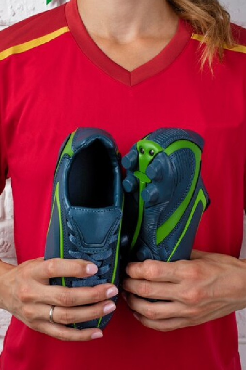 मानसून में धुलने के बाद भी जूते के अंदर से आती है तेज बदबू, जानें कैसे