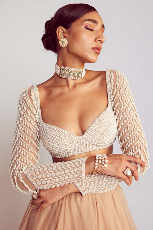 loose blouse fitting