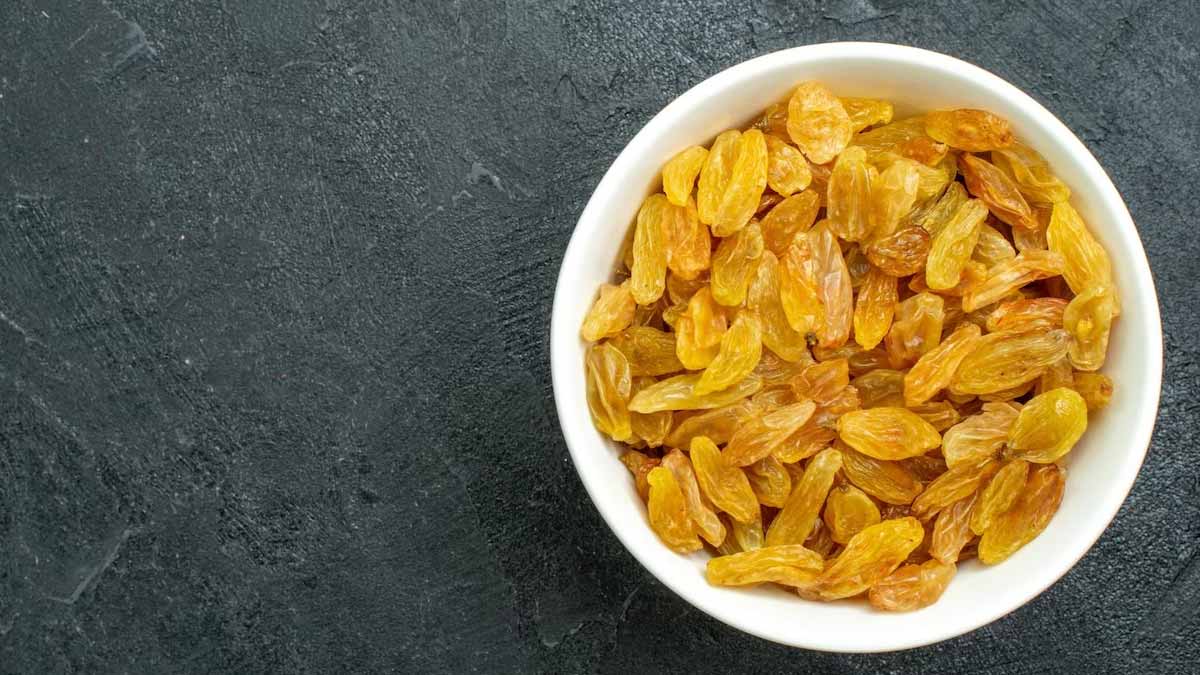 raisins to boost iron level