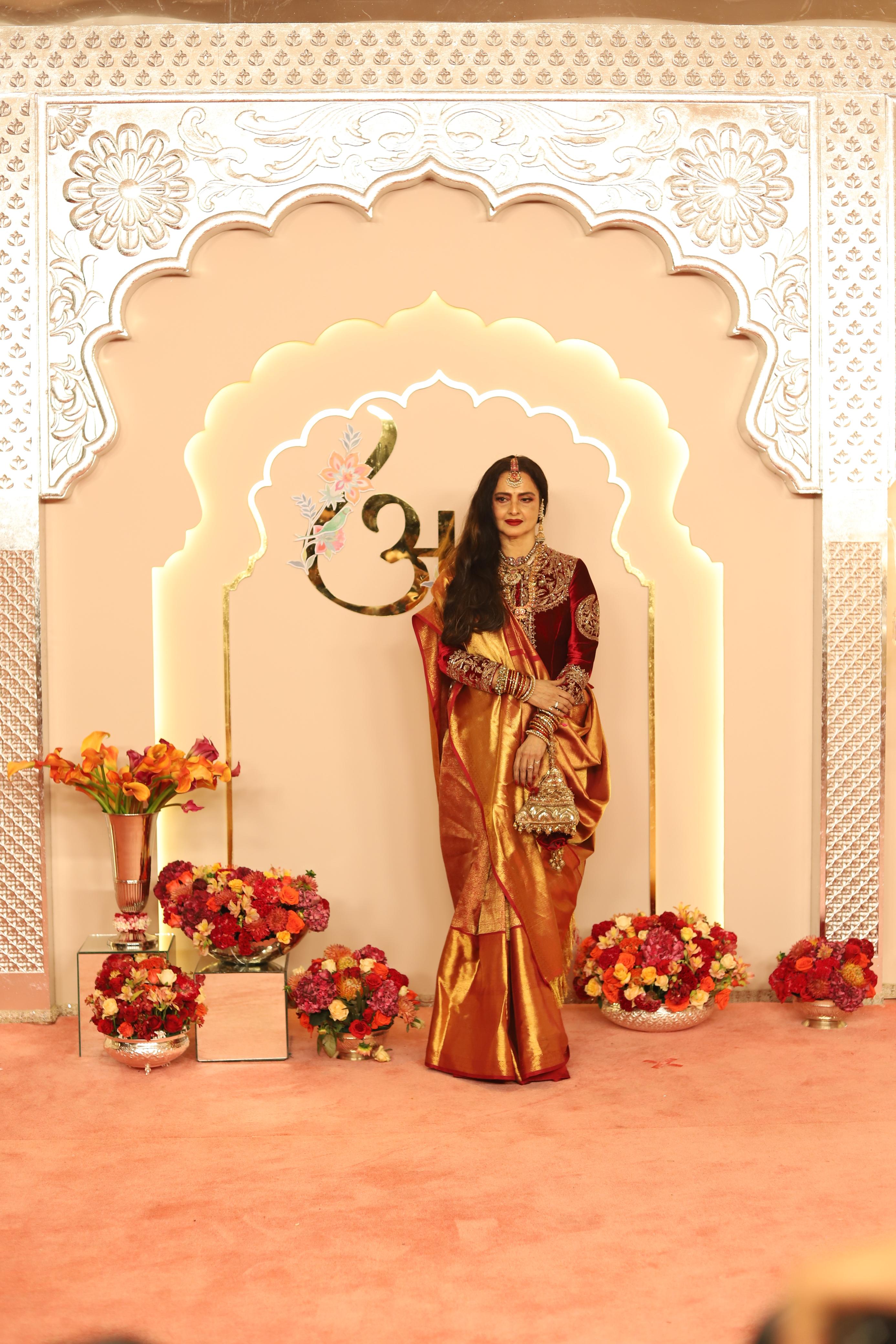 rekha in anant ambani and radhika merchant wedding