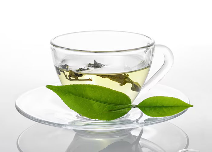 sensitive skin care during monsoon with green tea