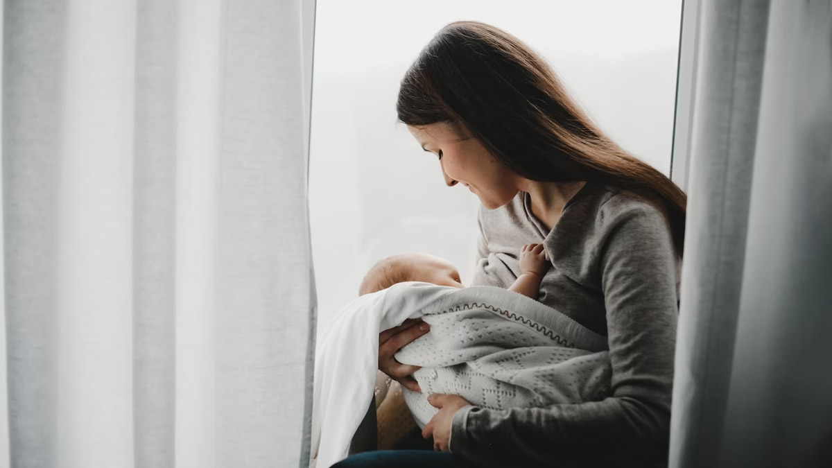 the journey of breastfeeding her zindagi webinar