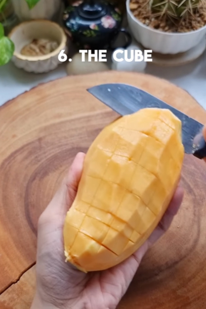  EASY WAYS TO CUT A MANGO,