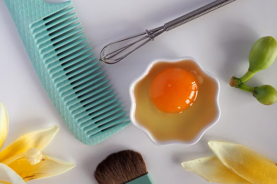 Benefits of Egg Yolk For Hair