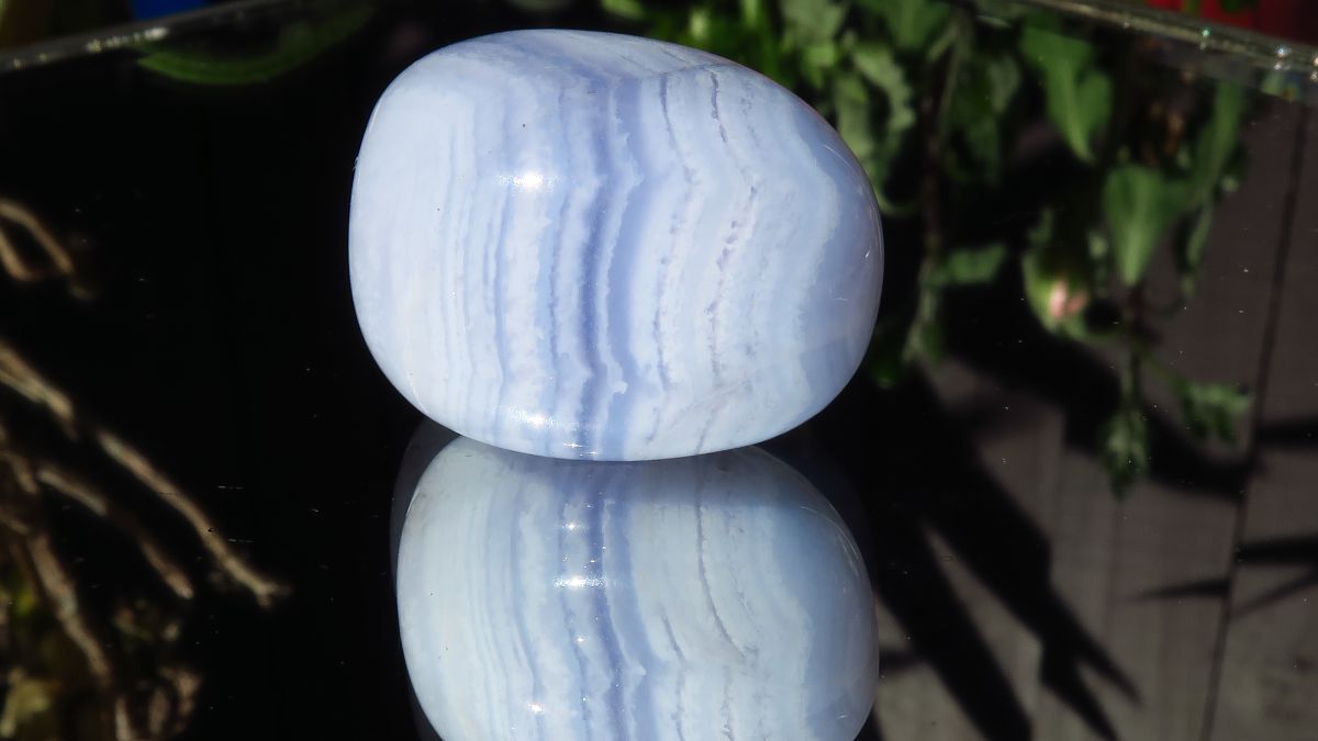 Blue Lace Agate Gemstone For Indecision