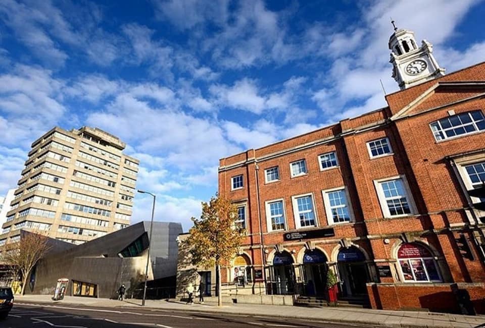 London Metropolitan University travel tourism course