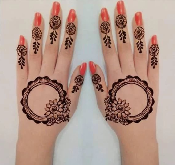 Minimal Circle Mehndi Design