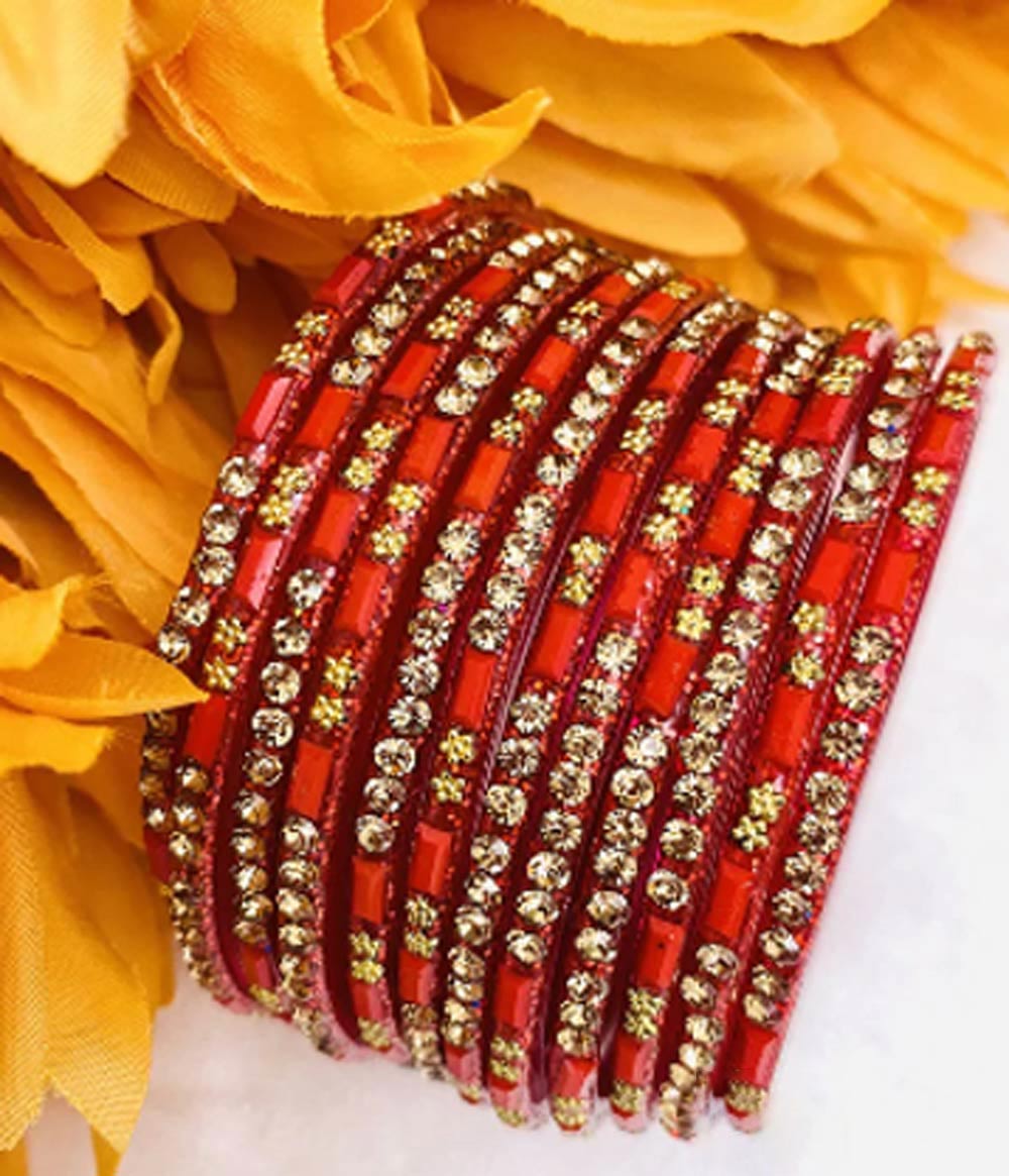 Red colour bangle designs