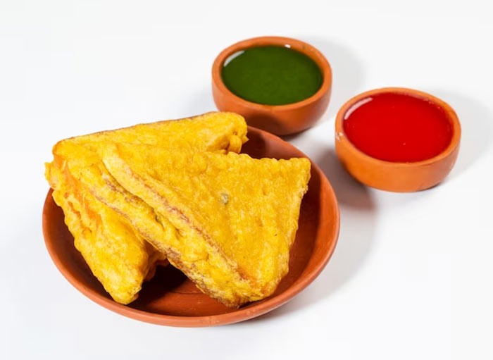 Top pakoda shops in Delhi,