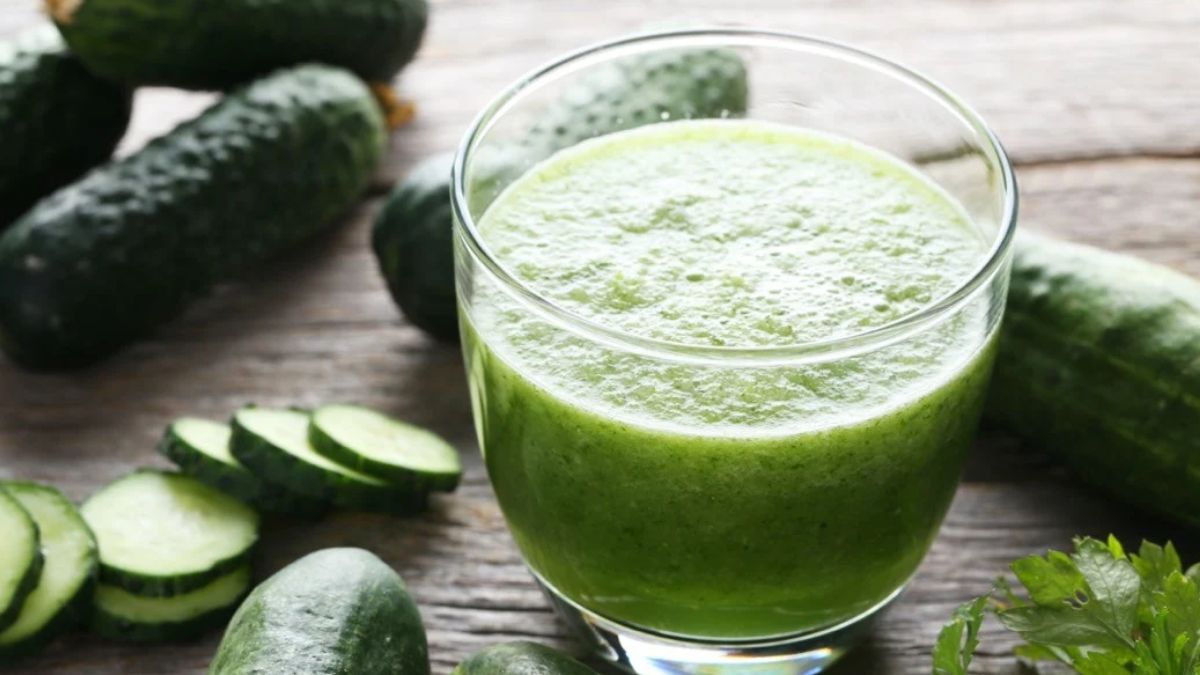 இளமையான சருமத்தைப் பெற வெள்ளரிக்காய் மிகவும் பயனுள்ளதாக இருக்கும்