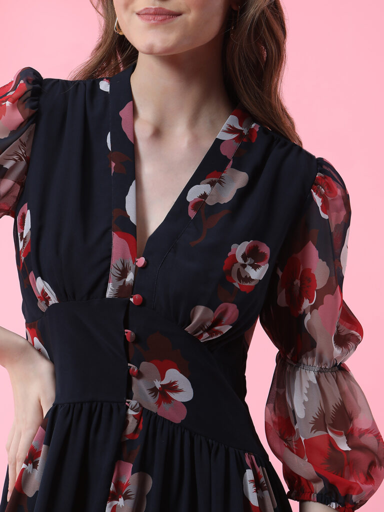 dress detailing and features