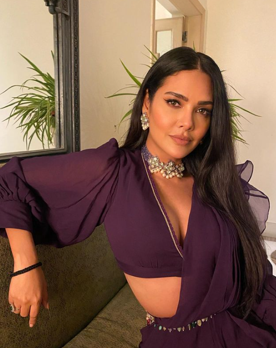 esha gupta puff sleeves blouse design