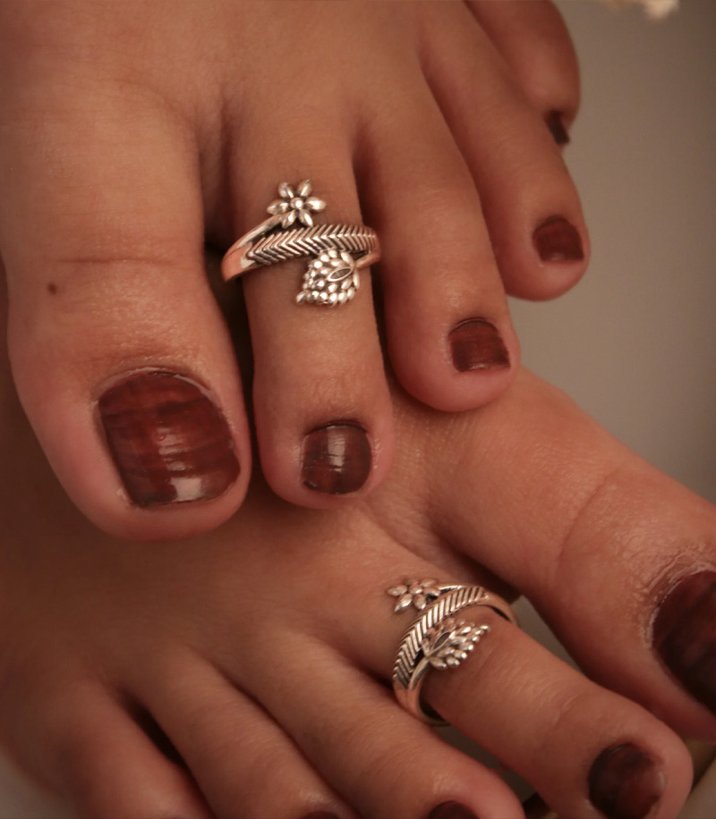 fancy toe ring