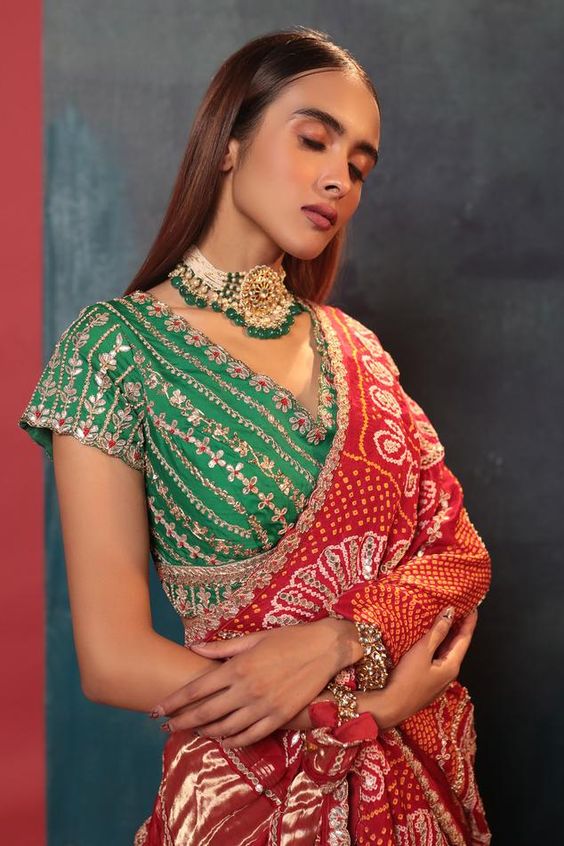 floral bandhani contrast blouse design for lehenga