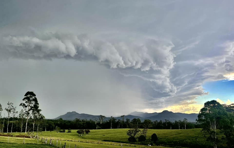 lansdowne how to reach