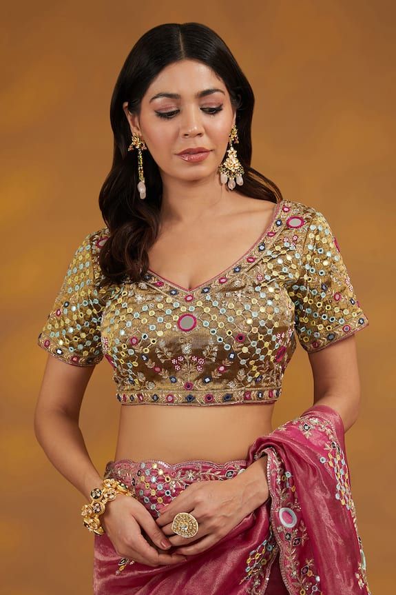 5 Beautiful Contrast Blouse Designs With Pink Saree Herzindagi