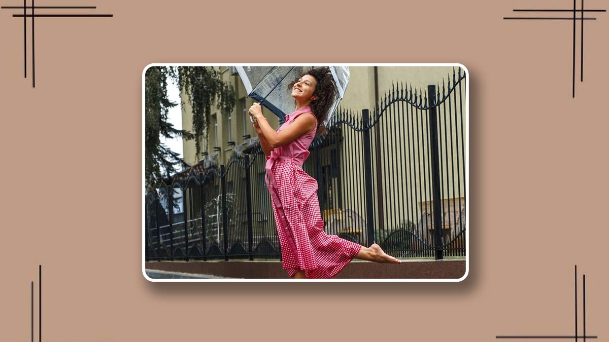 Best Fabrics To Wear In Rainy Season HerZindagi