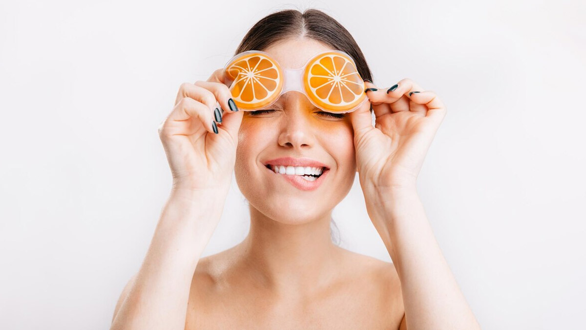 3 Orange Eye Masks: To Remove Dark Circles | HerZindagi