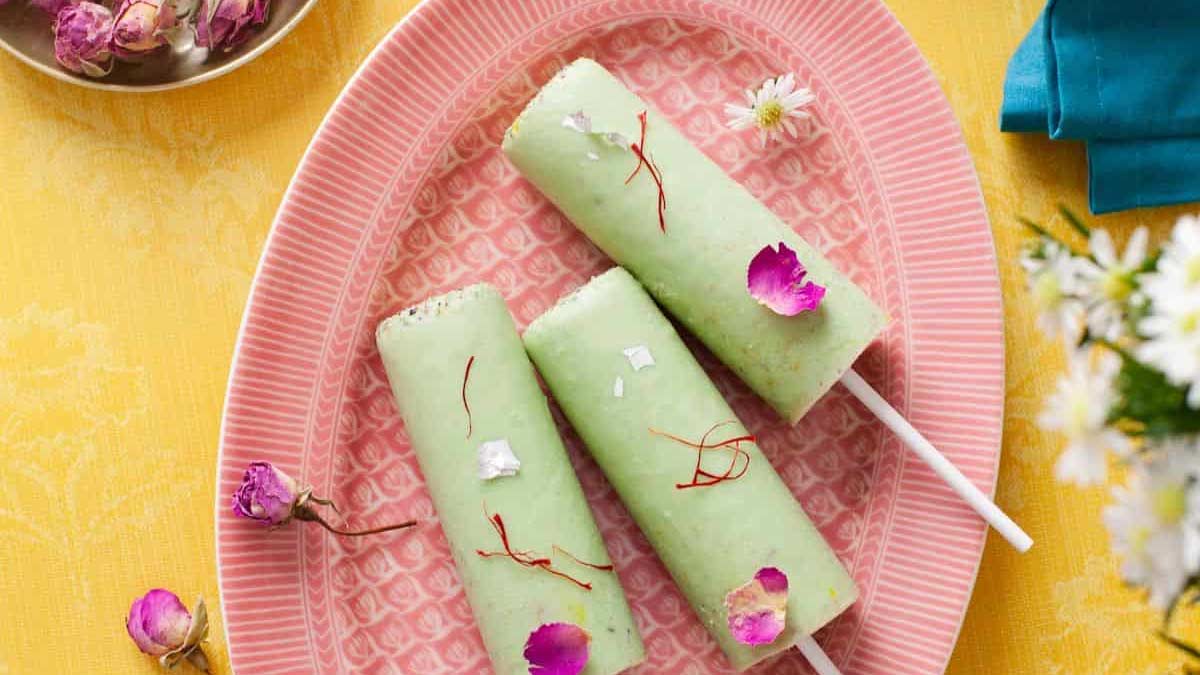 Gulkand Paan Kulfi Recipe | HerZindagi