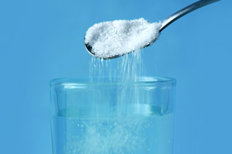 salt for cleaning blender