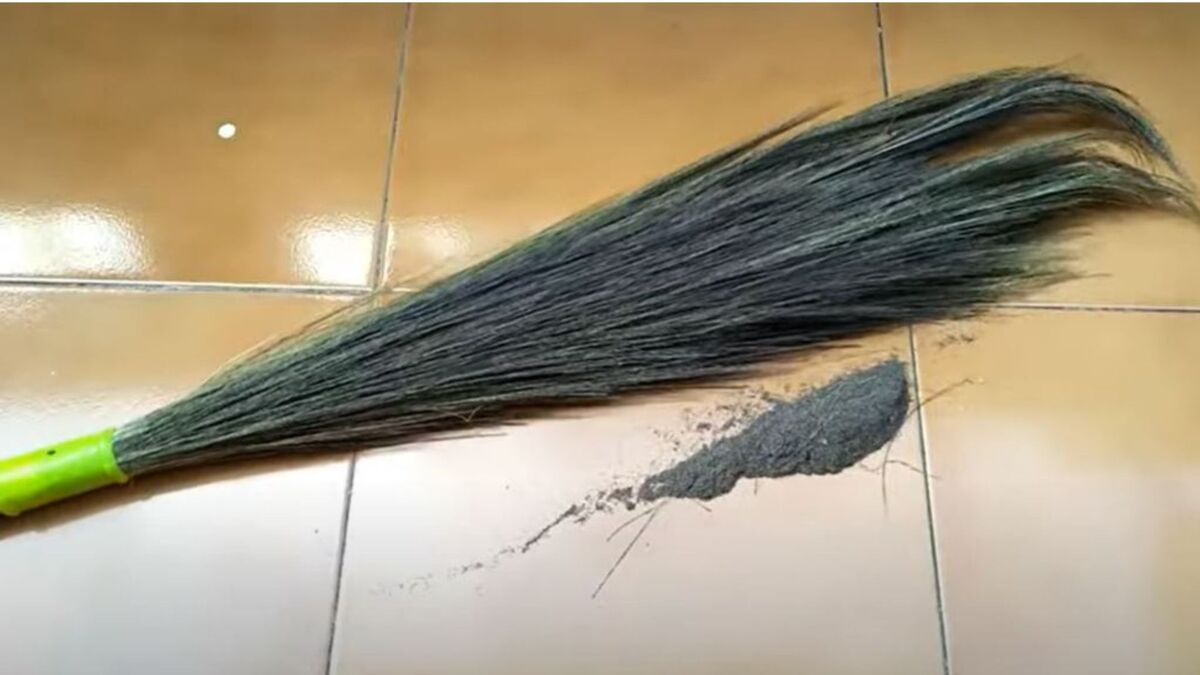 New Broom Cleaning Hacks नई झाड़ू से 10 मिनट में निकल जाएगा सारा भूसा