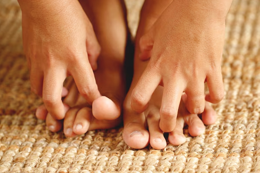 tips to avoid feet infection