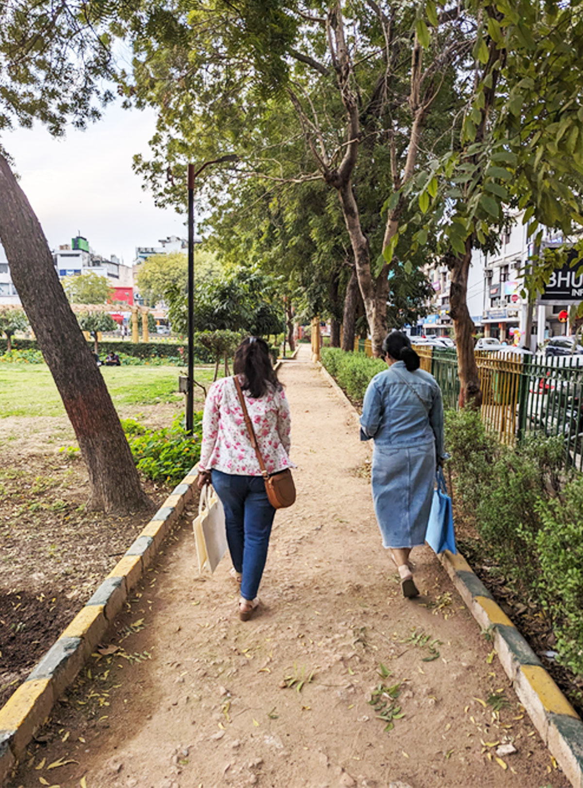 women at leisure women walking