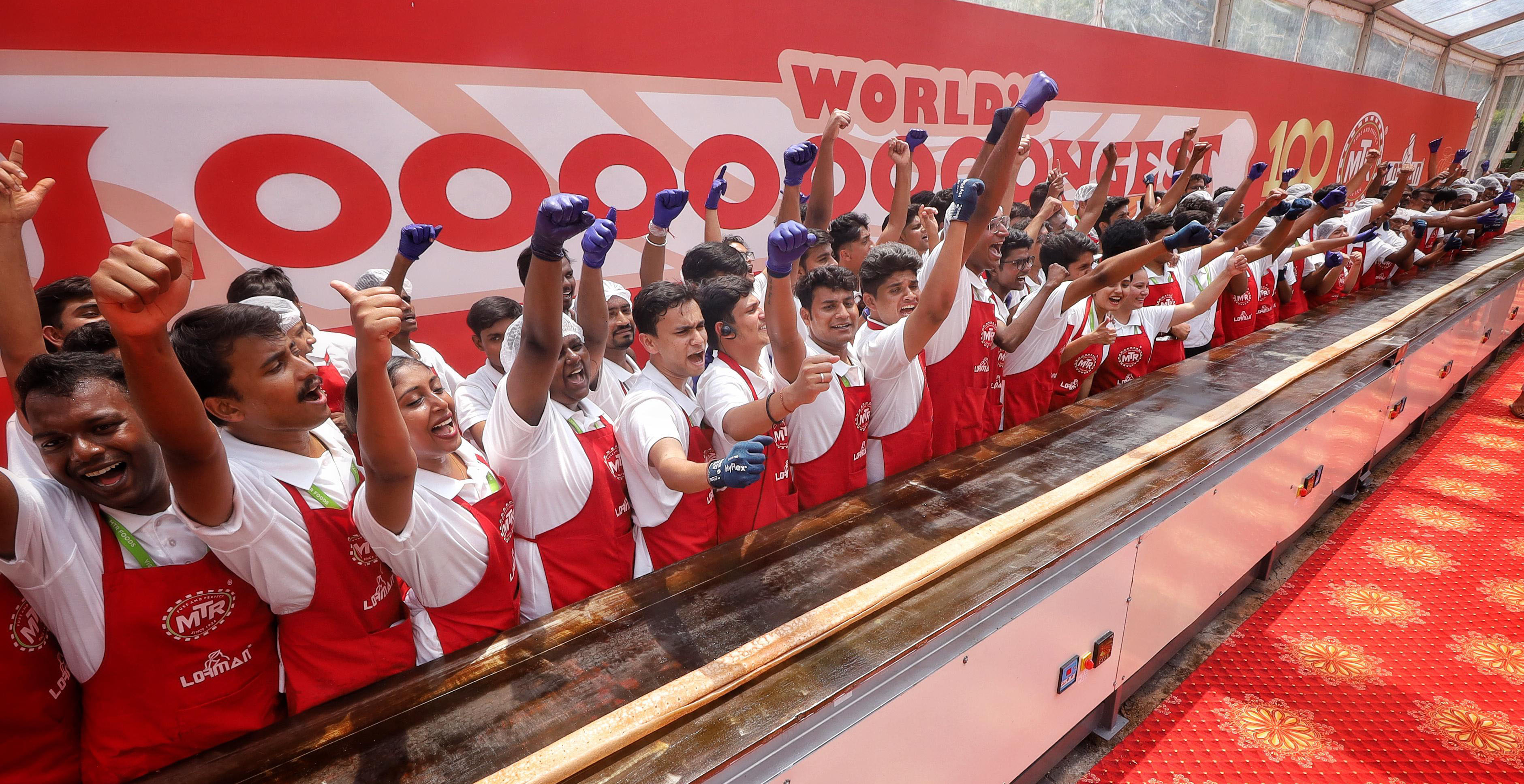  chefs created a Guinness World Record for making longest dosa