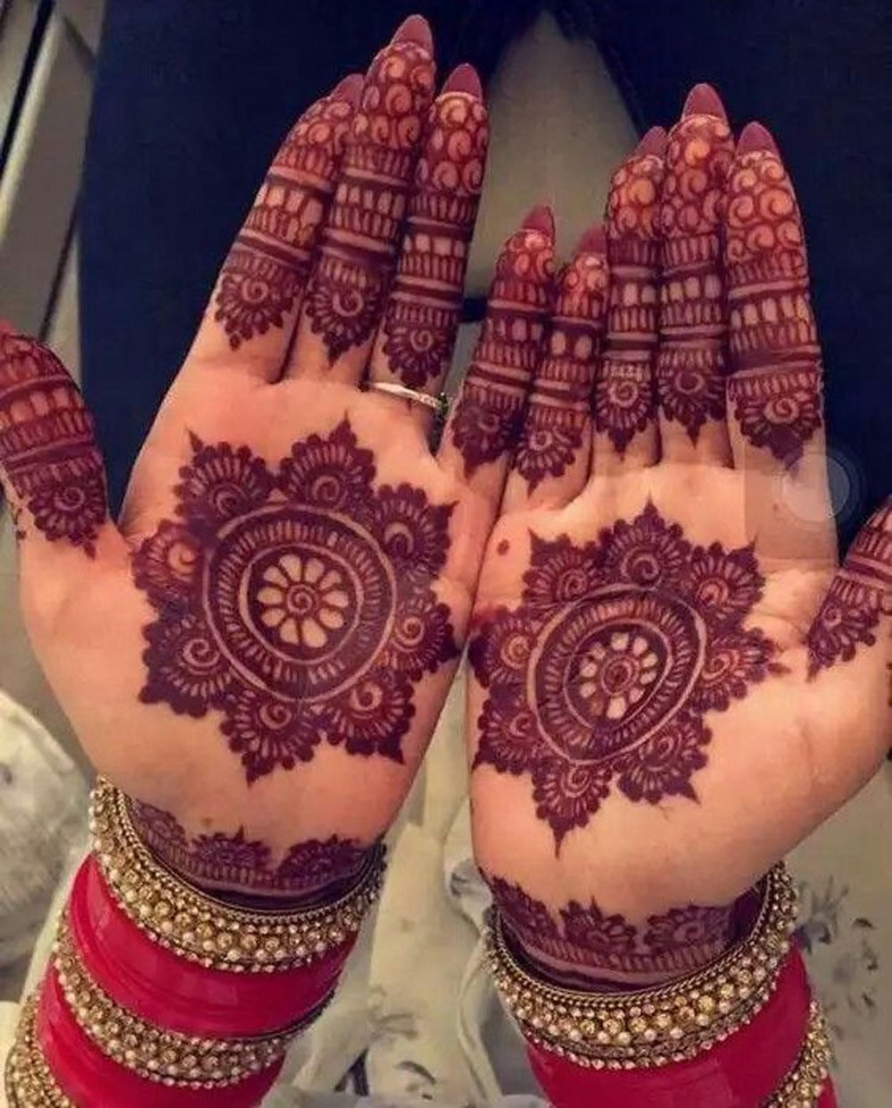 simple mehendi design/chakra mehendi design/round mehendi design/trending mehendi  design - YouTube