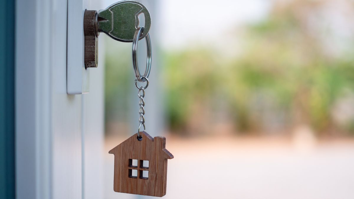 Do Not Use Abstract Design For Main Door Of Your Home