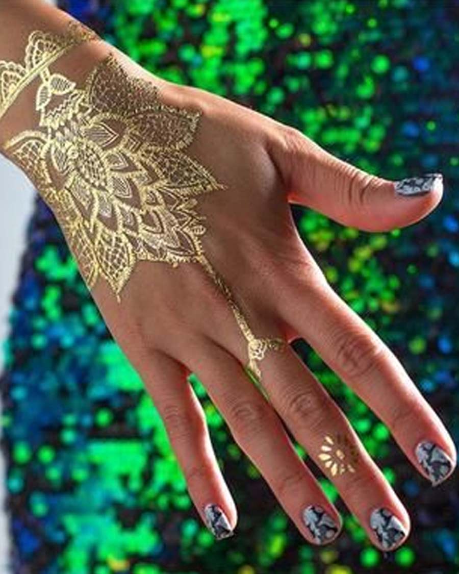 Golden colour mehndi