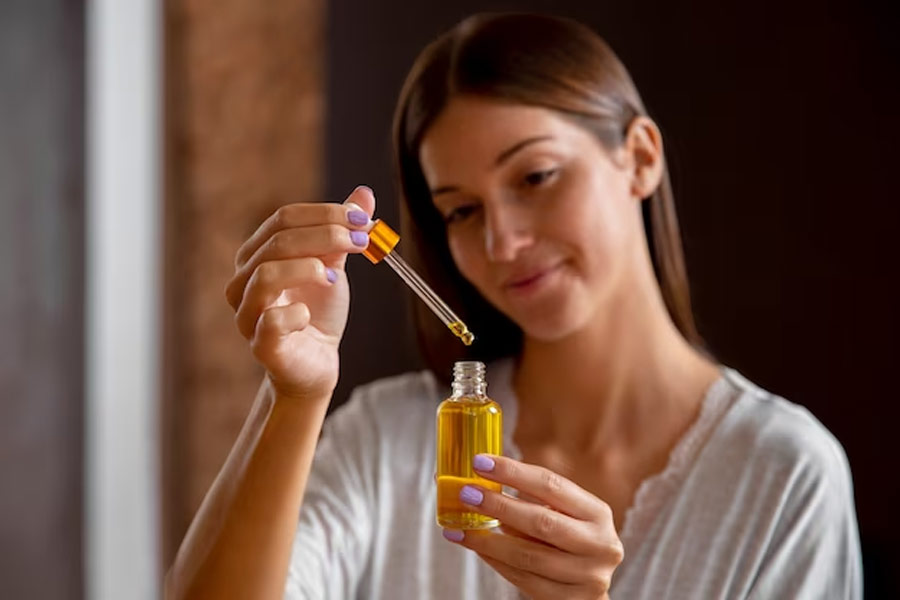 Hair oil for frizzy hair
