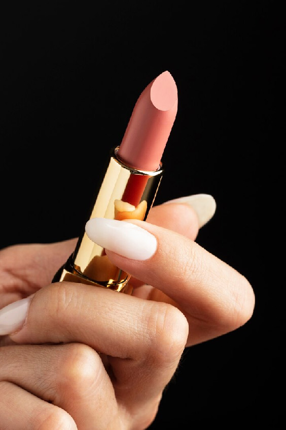 Nud lipstick