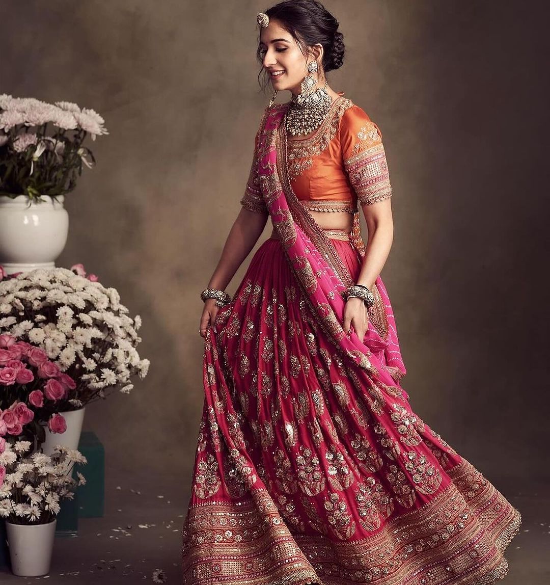 Radhika lehenga look