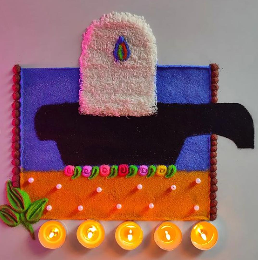 Shivling Rangoli Designs With Rice