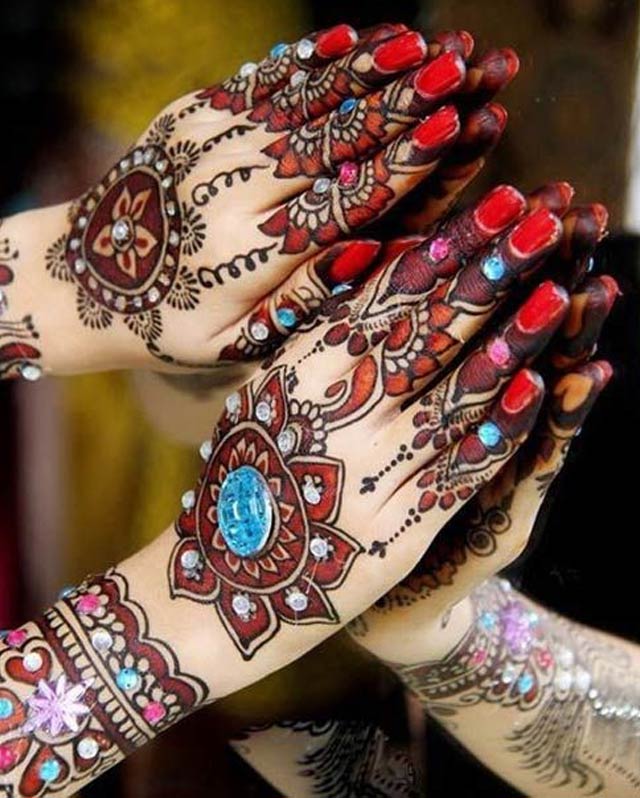 Stone Mehndi Design