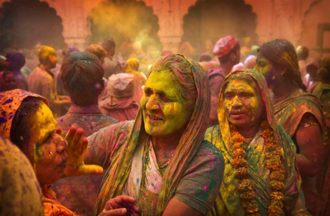 Vrindacvan Widow holi celebration 